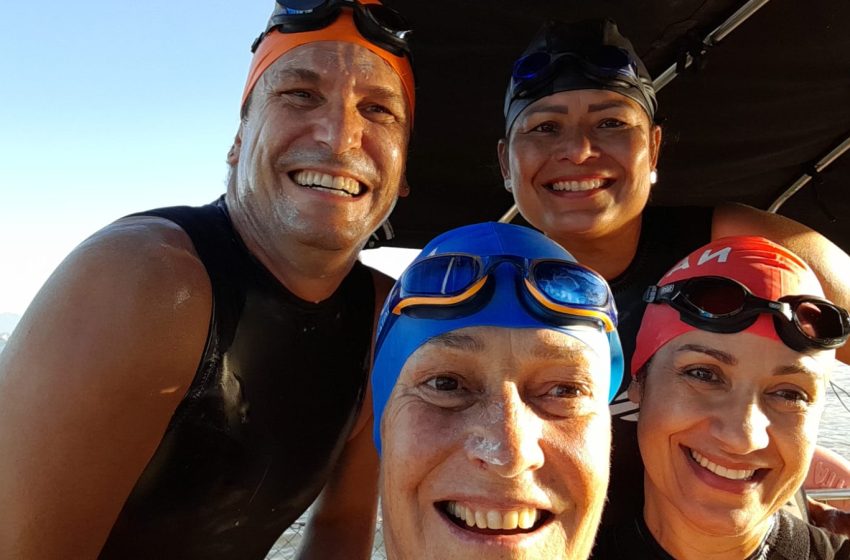  Equipe paranaense treina para desafio de 100 km de natação no mar